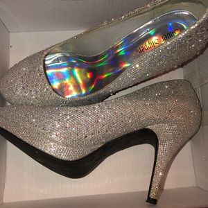 Silver sequence heels